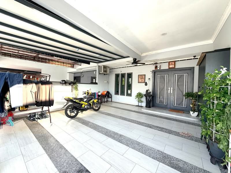 2-storey Terraced House for Sale in Kapar (Selangor) - Hazeman Omar - Exterior - PropertyGuru.com.my