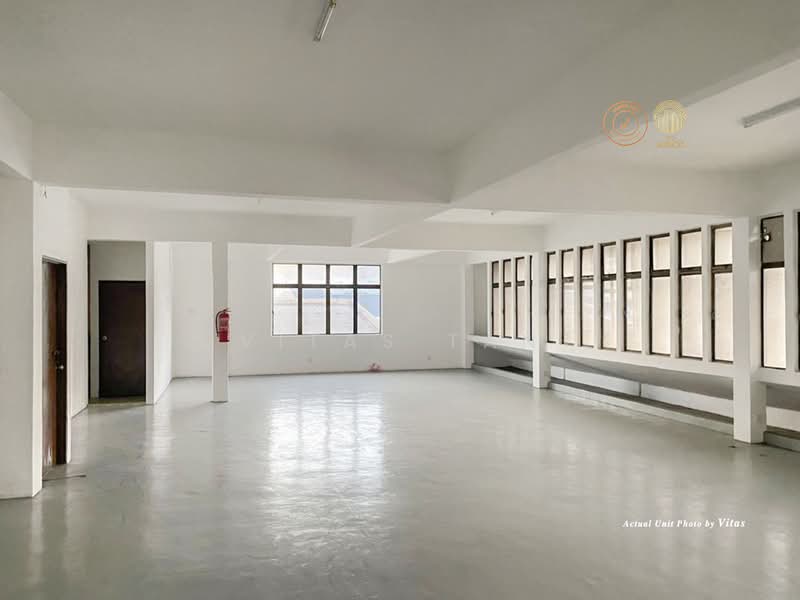 Shop for Sale in Kawasan 15 (Klang) - Vitas Tan - Interior - PropertyGuru.com.my