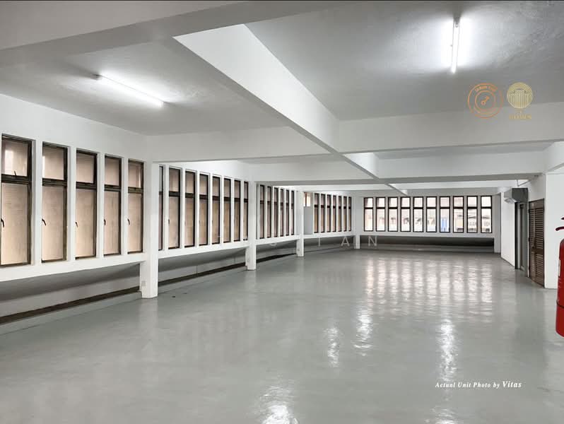 Shop for Sale in Kawasan 15 (Klang) - Vitas Tan - Interior - PropertyGuru.com.my