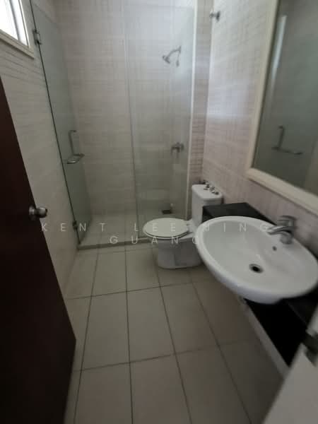 Rumah Banglo untuk Dijual di Kayangan Heights (Shah Alam) - Kent Lee Jing Guang - Bathroom - PropertyGuru.com.my