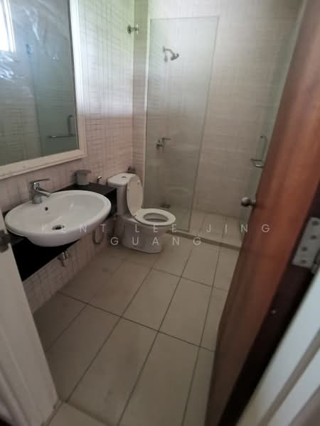 Rumah Banglo untuk Dijual di Kayangan Heights (Shah Alam) - Kent Lee Jing Guang - Bathroom - PropertyGuru.com.my