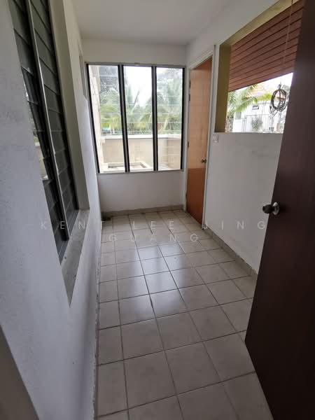 Rumah Banglo untuk Dijual di Kayangan Heights (Shah Alam) - Kent Lee Jing Guang - Balcony - PropertyGuru.com.my