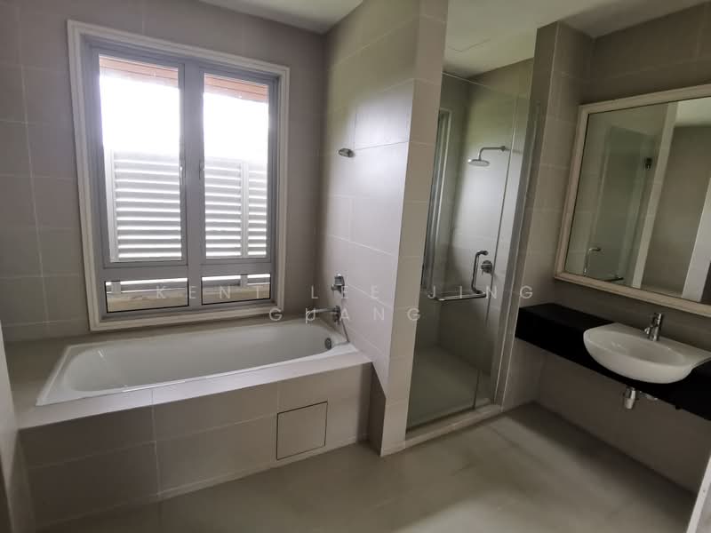 Rumah Banglo untuk Dijual di Kayangan Heights (Shah Alam) - Kent Lee Jing Guang - Bathroom - PropertyGuru.com.my