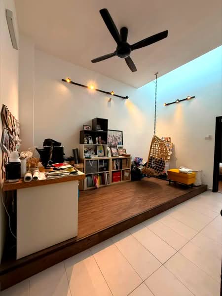 Rumah Teres 2 Tingkat untuk Dijual di Taman Dato' Chellam (Ulu Tiram) - Calvin Lee - PropertyGuru.com.my