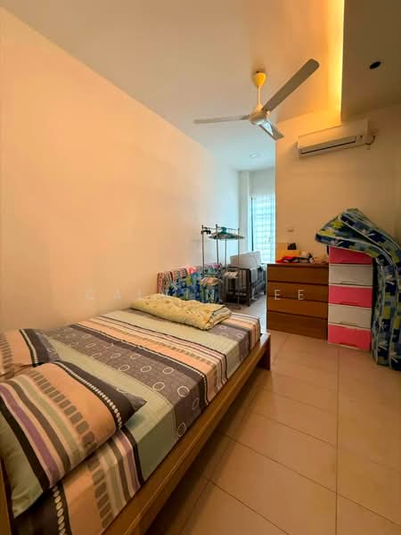 Rumah Teres 2 Tingkat untuk Dijual di Taman Dato' Chellam (Ulu Tiram) - Calvin Lee - PropertyGuru.com.my