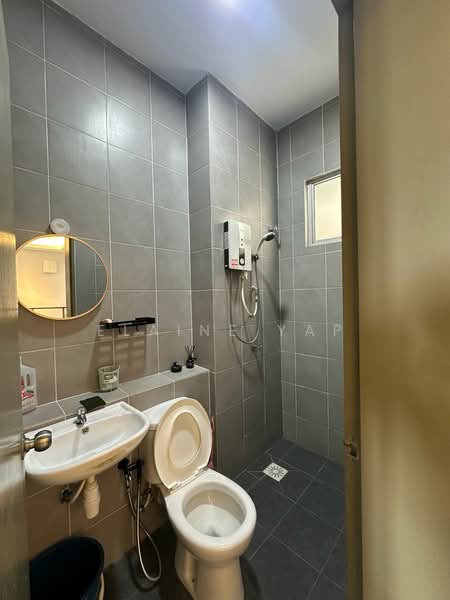 Pangsapuri untuk Disewa di Idaman Abadi - Elaine Yap - Bathroom - PropertyGuru.com.my