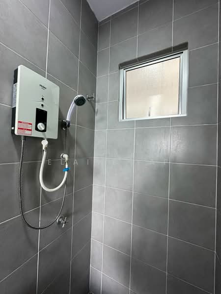 Pangsapuri untuk Disewa di Idaman Abadi - Elaine Yap - Bathroom - PropertyGuru.com.my
