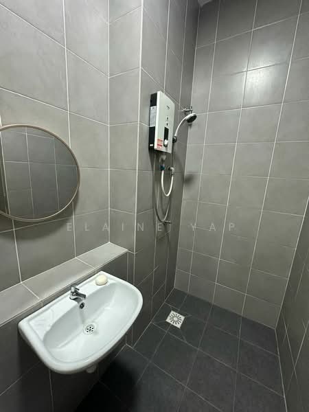 Pangsapuri untuk Disewa di Idaman Abadi - Elaine Yap - Bathroom - PropertyGuru.com.my