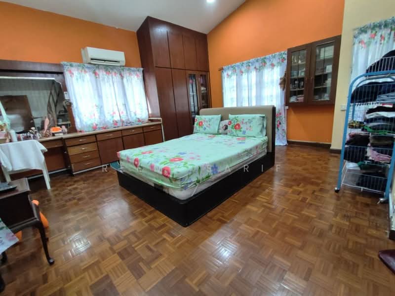 Bungalow for Sale in Petaling Jaya (Selangor) - Reena Sarif - Bedroom - PropertyGuru.com.my