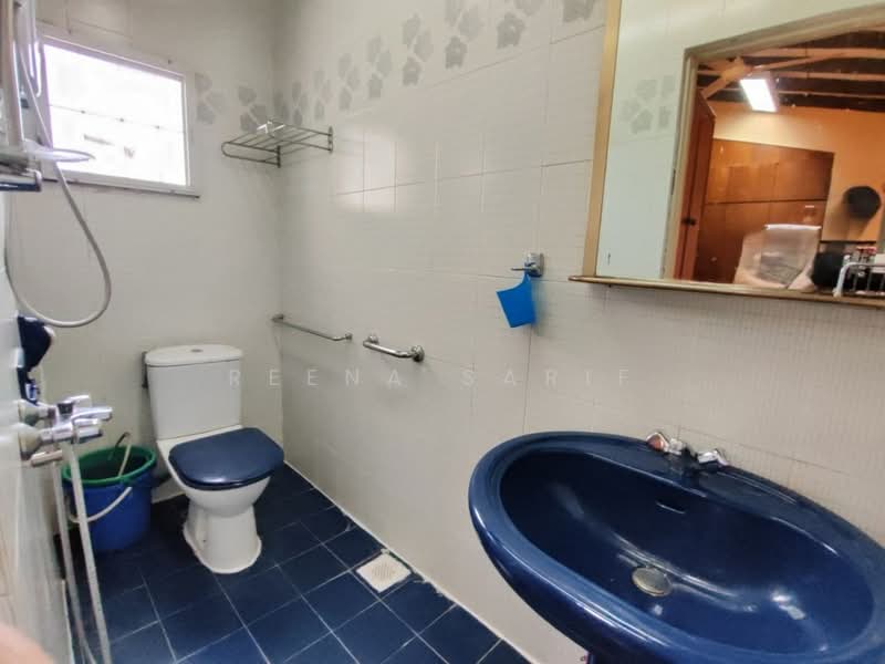 Bungalow for Sale in Petaling Jaya (Selangor) - Reena Sarif - Bathroom - PropertyGuru.com.my