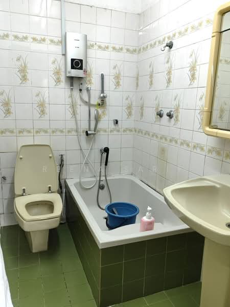 Bungalow for Sale in Petaling Jaya (Selangor) - Reena Sarif - Bathroom - PropertyGuru.com.my