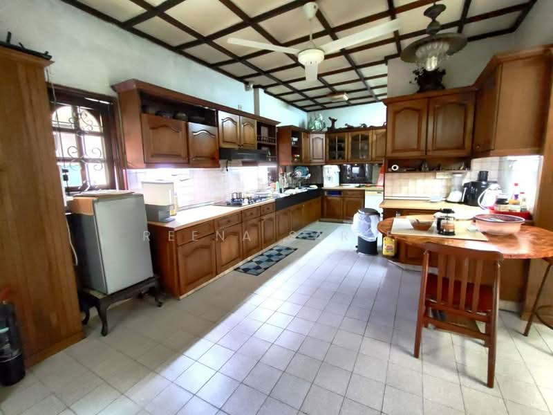 Bungalow for Sale in Petaling Jaya (Selangor) - Reena Sarif - Kitchen - PropertyGuru.com.my
