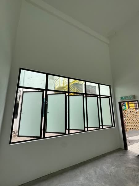 Shop for Rent in Beranang (Selangor) - Jasper Tan - Interior - PropertyGuru.com.my