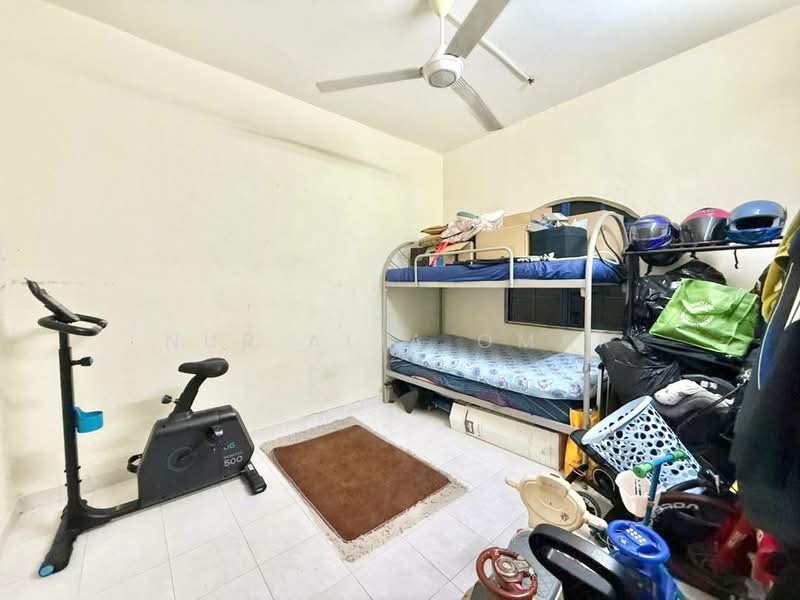 Rumah Teres 2 Tingkat untuk Dijual di Shah Alam (Selangor) - Nur Alia Omar - Bedroom - PropertyGuru.com.my