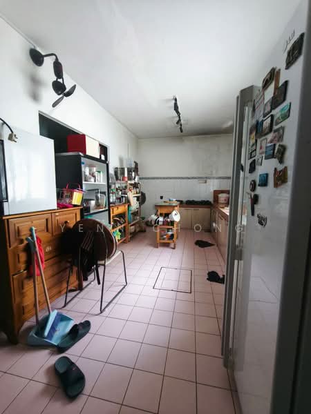 2.5-storey Terraced House for Sale in Bandar Baru Sri Petaling (Sri Petaling) - Yenn Chong - Kitchen - PropertyGuru.com.my