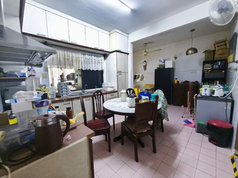 2.5-storey Terraced House for Sale in Bandar Baru Sri Petaling (Sri Petaling) - Yenn Chong - Kitchen - PropertyGuru.com.my
