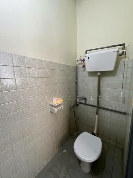Bungalow for Rent in Taman Gembira (Jalan Klang Lama (Old Klang Road)) - Beatrice Lee - Bathroom - PropertyGuru.com.my
