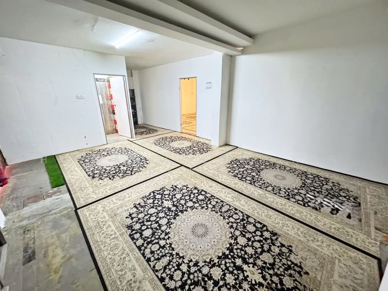 Kedai / Pejabat untuk Disewa di Seri Kembangan (Selangor) - Herman Sazwan Nor Rahim - Interior - PropertyGuru.com.my