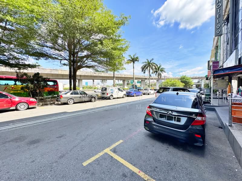 Kedai / Pejabat untuk Disewa di Seri Kembangan (Selangor) - Herman Sazwan Nor Rahim - PropertyGuru.com.my