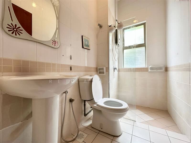 Rumah Berkembar untuk Dijual di Setia Alam (Selangor) - Reena Sarif - Bathroom - PropertyGuru.com.my