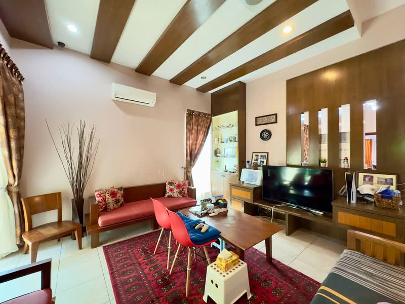 Rumah Berkembar untuk Dijual di Setia Alam (Selangor) - Reena Sarif - Living Room - PropertyGuru.com.my