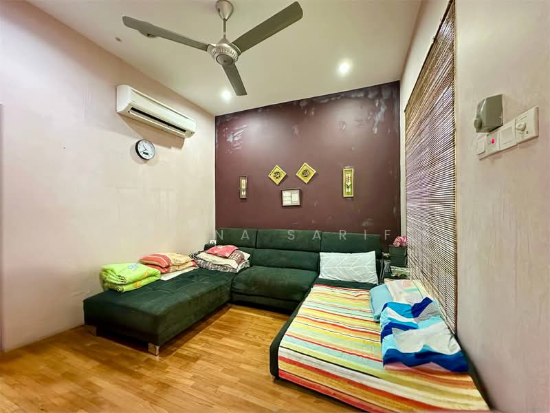 Rumah Berkembar untuk Dijual di Setia Alam (Selangor) - Reena Sarif - PropertyGuru.com.my
