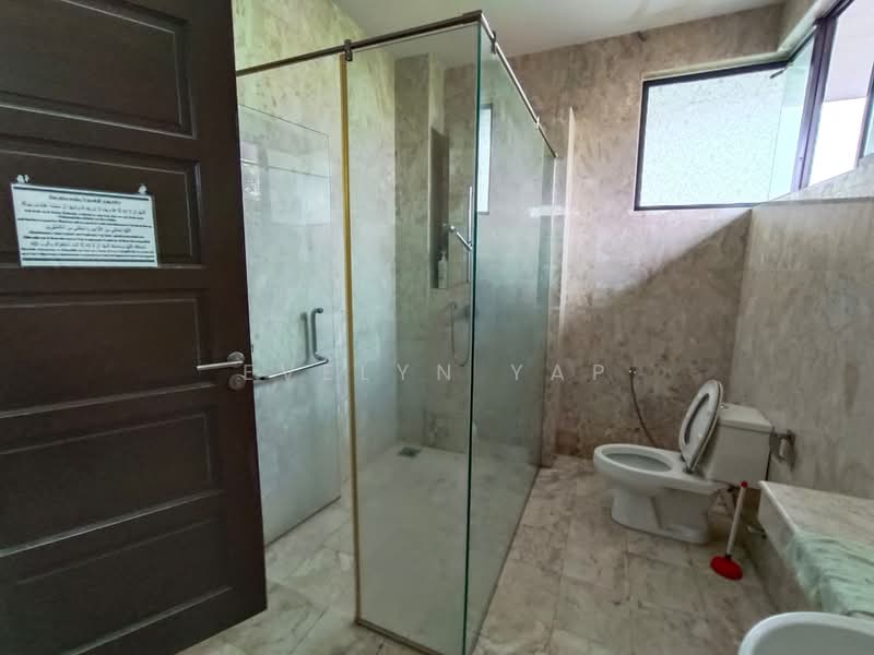 Rumah Banglo untuk Dijual di Subang Heights (Subang Jaya) - Evelyn Yap - Bathroom - PropertyGuru.com.my