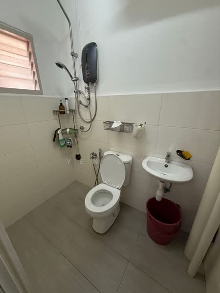 Apartment for Sale at Pangsapuri Cemara - Yen Lim - Bathroom - PropertyGuru.com.my