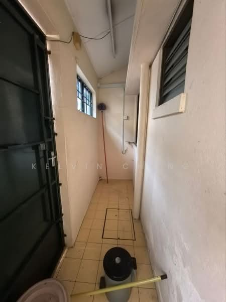 2-storey Terraced House for Sale in Puncak Tambun Indah (Tambun) - Kelvin Chong - Corridor - PropertyGuru.com.my