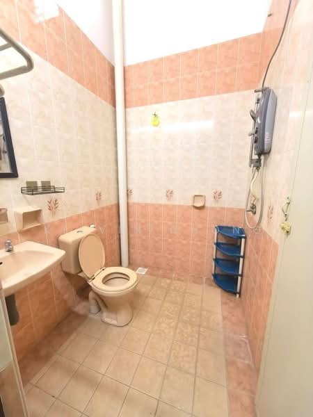 2-storey Terraced House for Sale in Puncak Tambun Indah (Tambun) - Kelvin Chong - Bathroom - PropertyGuru.com.my