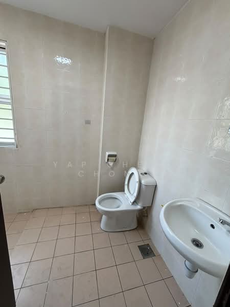 Rumah Teres 2 Tingkat untuk Disewa di Kota Kemuning (Shah Alam) - Yap Chean Chong - Bathroom - PropertyGuru.com.my