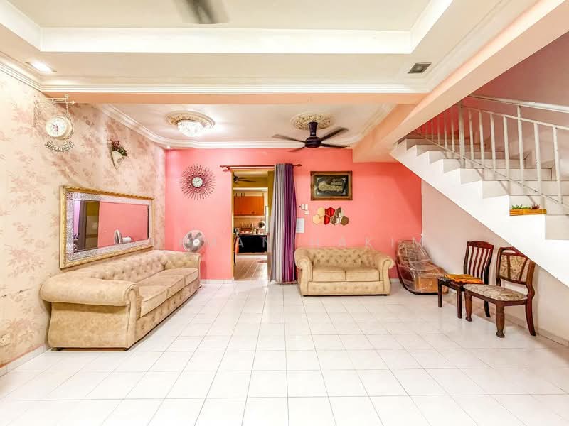 Rumah Teres untuk Dijual di Sungai Buloh (Selangor) - Lukman Hakim - Living Room - PropertyGuru.com.my