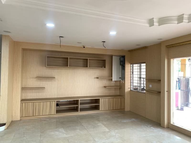 2-storey Terraced House for Sale in Taman Wawasan (Puchong) - Kai Chan - Living Room - PropertyGuru.com.my