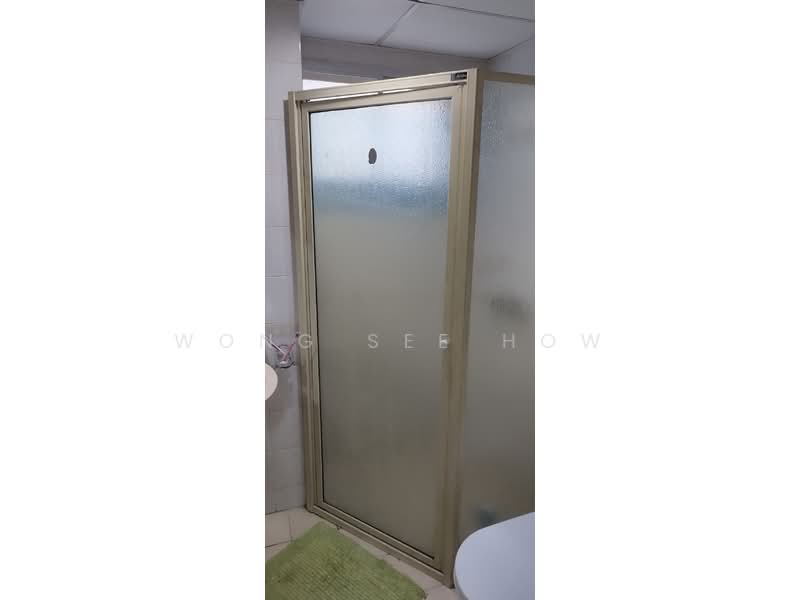 Kondominium untuk Dijual di Mont Kiara Pelangi - Wong See How - Bathroom - PropertyGuru.com.my
