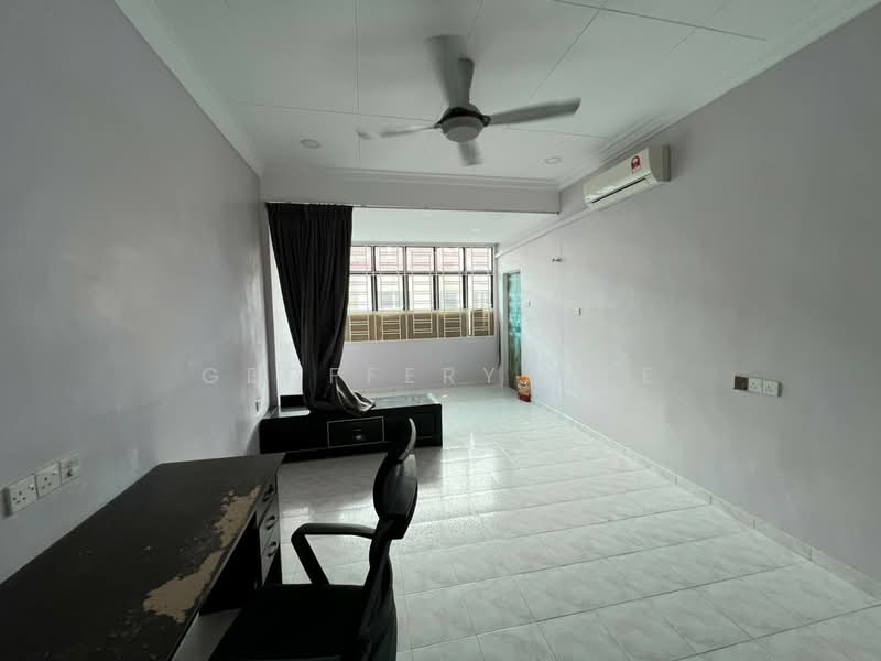 Terraced House for Rent in Taman Merdeka Jaya (Batu Berendam) - Geoffery Wee - Living Room - PropertyGuru.com.my