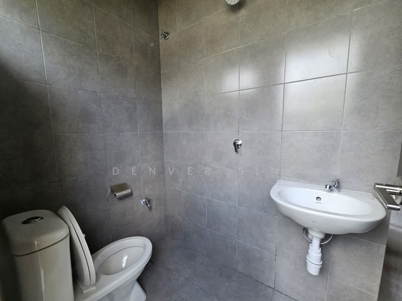 Terraced House for Sale in Hulu Langat (Selangor) - Denver Sin - Bathroom - PropertyGuru.com.my