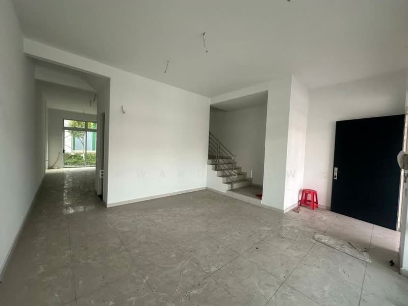 Rumah Teres 2 Tingkat untuk Dijual di Tebrau (Johor) - Edward Siow - Living Room - PropertyGuru.com.my