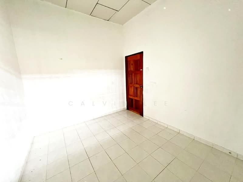 1-storey Terraced House for Sale in Bandar Seri Alam (Masai) - Calvin Lee - PropertyGuru.com.my
