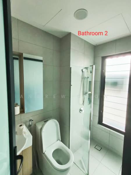 Servis Apartment untuk Disewa di Sinaran @ Utropolis - Andrew Chow - Bathroom - PropertyGuru.com.my