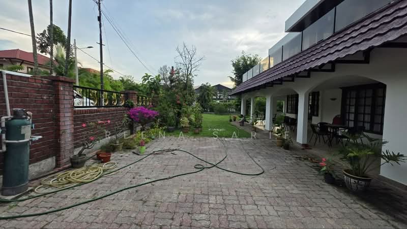 Bungalow for Rent in Petaling Jaya (Selangor) - Reena Sarif - Exterior - PropertyGuru.com.my