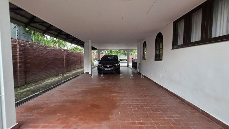 Bungalow for Rent in Petaling Jaya (Selangor) - Reena Sarif - Car Park - PropertyGuru.com.my