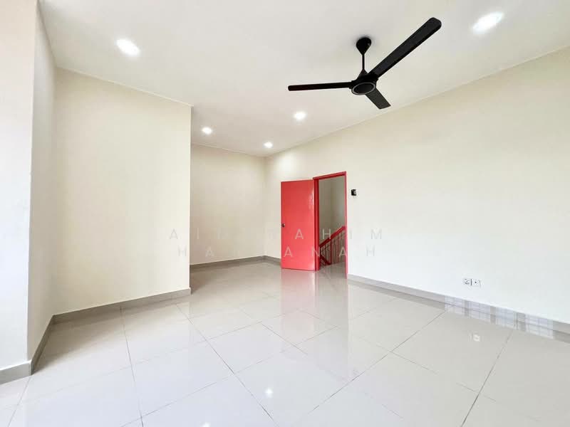 2-storey Terraced House for Sale in Taman Pelangi Semenyih (Semenyih) - AimiRahim Hartanah - PropertyGuru.com.my