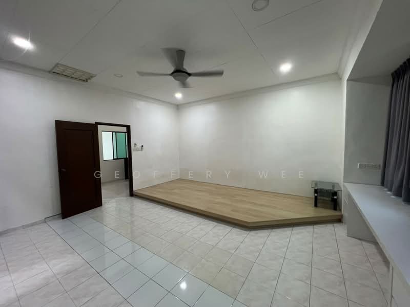 Rumah Teres untuk Dijual di Taman Merdeka Jaya (Batu Berendam) - Geoffery Wee - Living Room - PropertyGuru.com.my