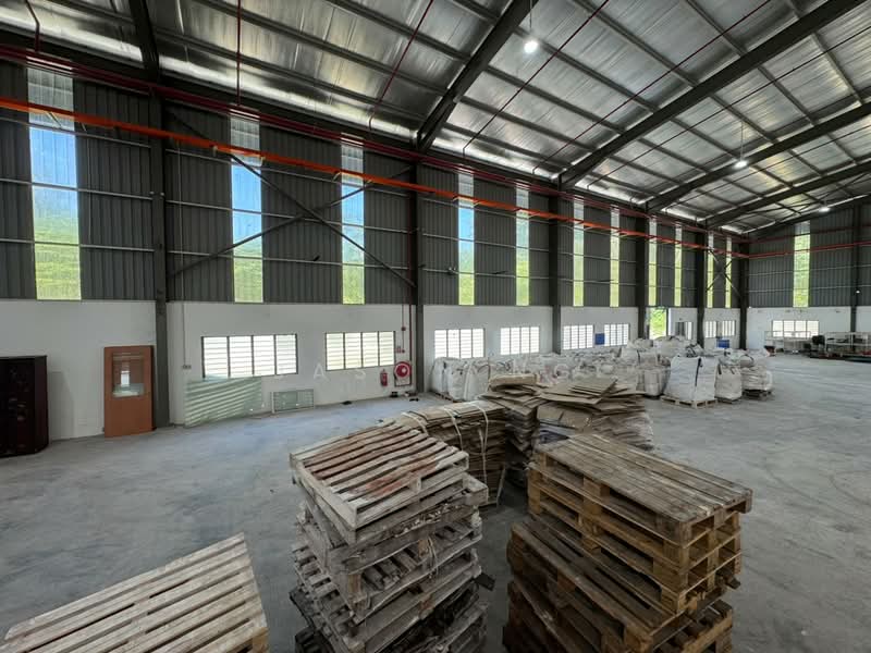 Kilang untuk Disewa di Bukit Beruntung (Selangor) - Jason Ng - Interior - PropertyGuru.com.my