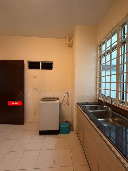 Condominium for Rent at Putra Place Condominium - Jiasin Yap - Kitchen - PropertyGuru.com.my