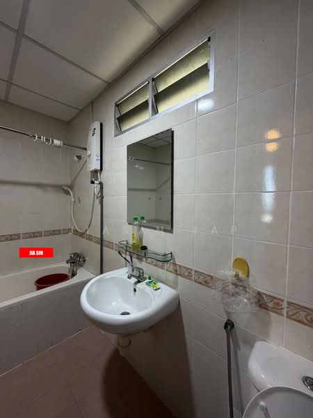 Condominium for Rent at Putra Place Condominium - Jiasin Yap - Bathroom - PropertyGuru.com.my