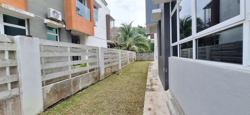 Semi-Detached House for Sale in Sepang (Selangor) - Firdaus N - Exterior - PropertyGuru.com.my