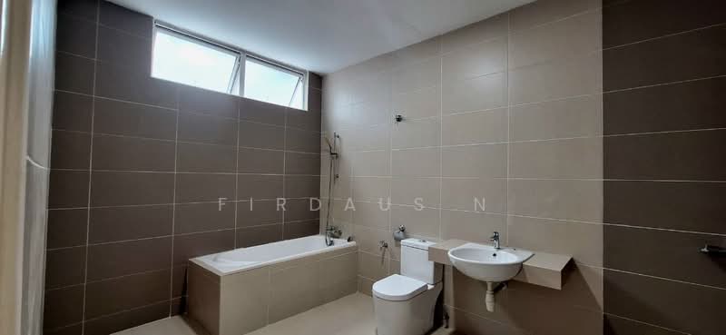 Semi-Detached House for Sale in Sepang (Selangor) - Firdaus N - Bathroom - PropertyGuru.com.my