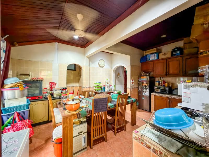 Rumah Teres 1 Tingkat untuk Dijual di Seksyen 18 (Shah Alam) - Ilman Nahri - Kitchen - PropertyGuru.com.my