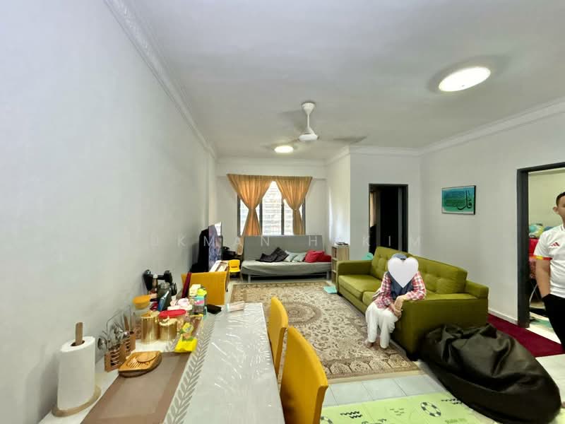 Condominium for Sale at Garden Park - Lukman Hakim - Living Room - PropertyGuru.com.my